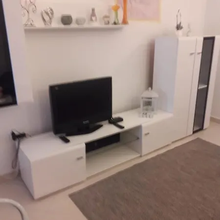 Elli Apartman